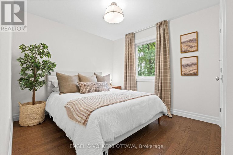 28904185/872-iroquois-road/mckellar-heightsglabar-park/ottawa/ontario/K2A3N2_28