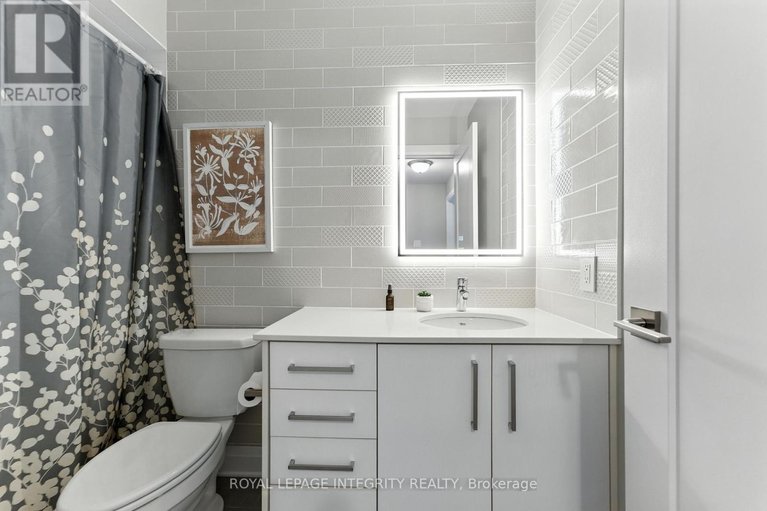 28723999/150-shinny-avenue/emerald-meadowstrailwest/ottawa/ontario/K2V0G3_20