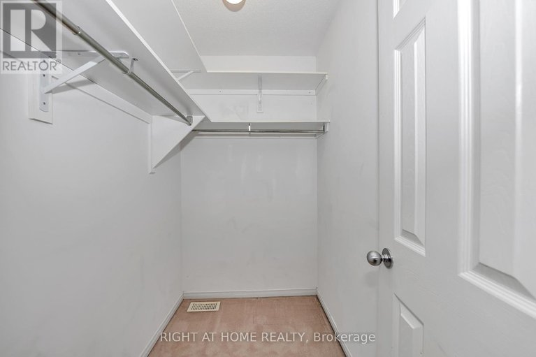 28836020/171-70-edenvale-drive/beaverbrook/ottawa/ontario/K2K3N6_17