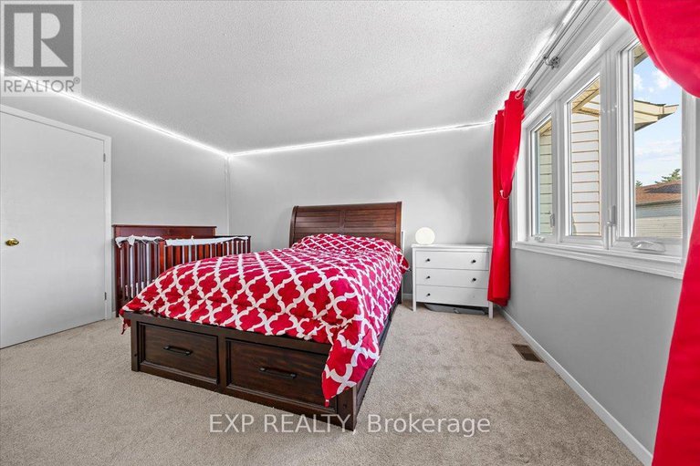 28594729/93-cedarock-drive/bridlewood/ottawa/ontario/K2M2H5_22