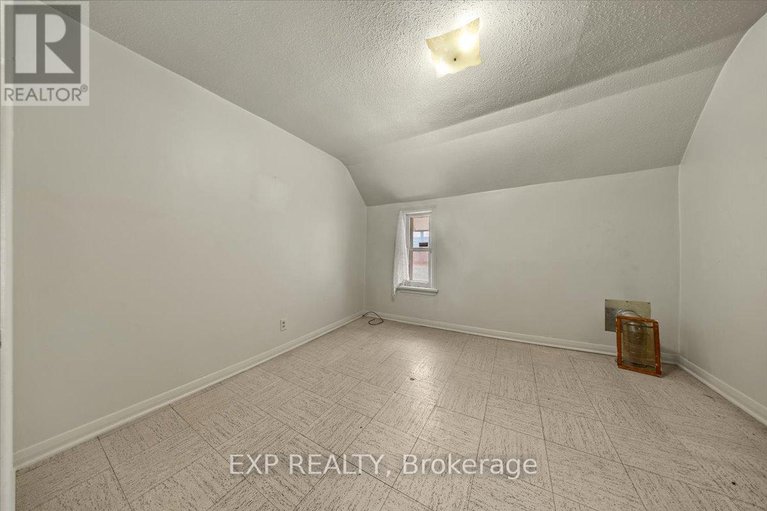 29111606/198-hinchey-avenue/mechanicsville/ottawa/ontario/K1Y1L7_21