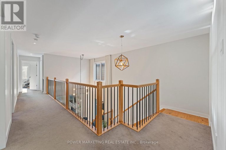 28897906/537-compass-street/mer-bleuebradley-estatesanderson-park/ottawa/ontario/K1W0J1_21