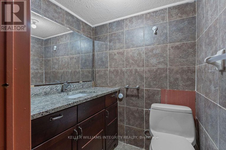 28206742/62-chippewa-avenue/meadowlandsst-claire-gardens/ottawa/ontario/K2G1Y2_43