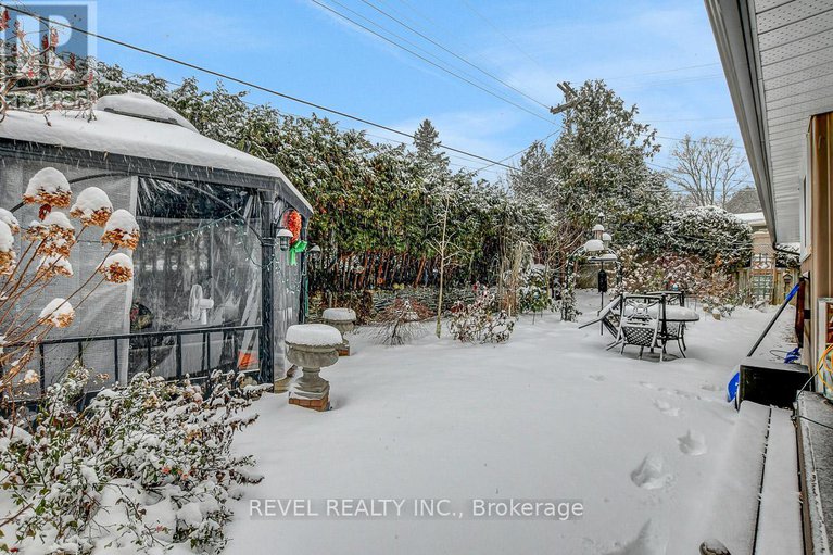 29181079/1752-kilborn-avenue/urbandale-acres/ottawa/ontario/K1H6N2_35