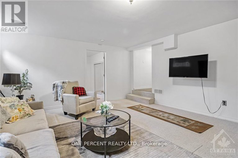 28436232/434-hilson-avenue/westborohampton-park/ottawa/ontario/K1Z6C3_18