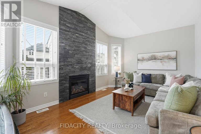 29688252/78-black-bear-way/stittsville-south/ottawa/ontario/K2S2G7_16