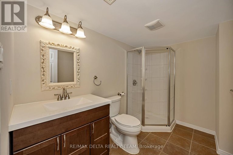 29583764/1983-plainhill-drive/notting-hillsummerside/ottawa/ontario/K4A0E8_44