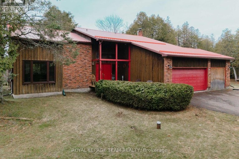 29627308/2249-mcgovern-road-w/north-grenville-twp-kemptville-south/north-grenville/ontario/K0G1S0_1