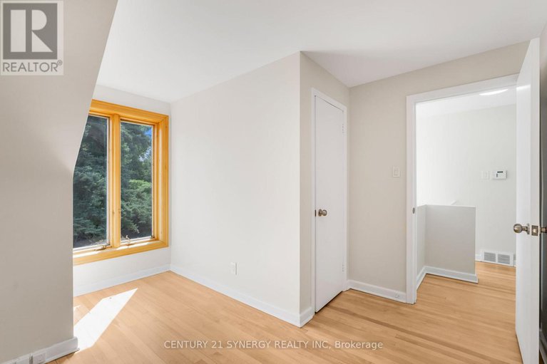 28847184/2170-berwick-avenue/bel-air-park/ottawa/ontario/K2C0Y3_24