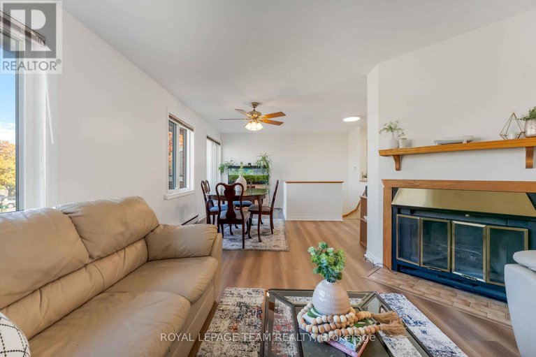 29021768/203-495-canteval-terrace/fallingbrookpineridge/ottawa/ontario/K4A2E1_16