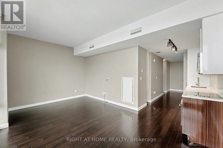 29121240/1602-201-parkdale-avenue/mechanicsville/ottawa/ontario/K1Y1E8_12