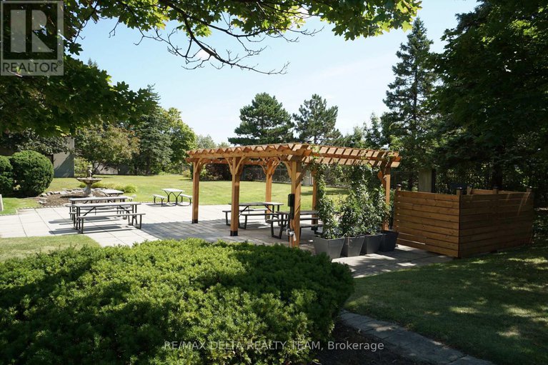 29275903/1506-545-st-laurent-boulevard/viscount-alexander-park/ottawa/ontario/K1K4H9_2