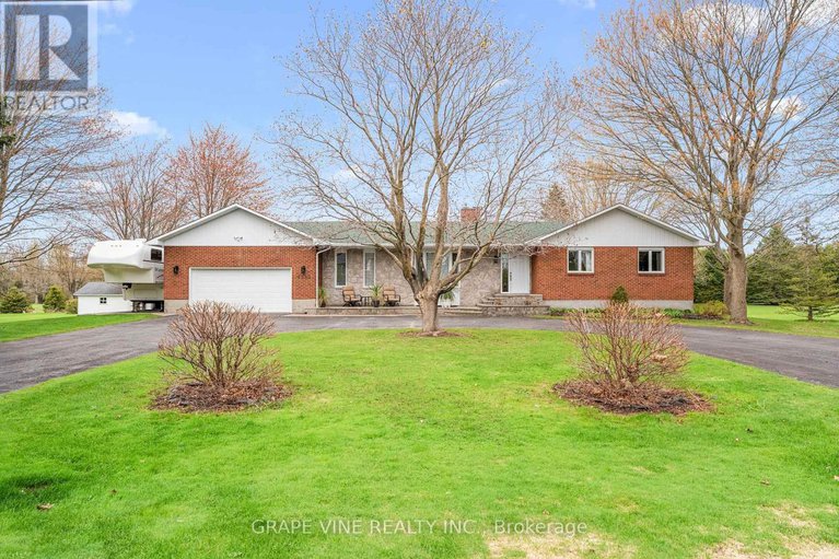 28311461/4525-mcneely-road/sarsfieldbearbrook/ottawa/ontario/K4B1J1_1