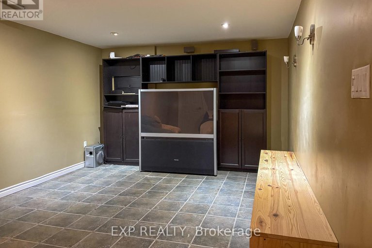 28937021/575-braeloch-road-road/mcnabbraeside-twps/mcnabbraeside/ontario/K7V1P8_23