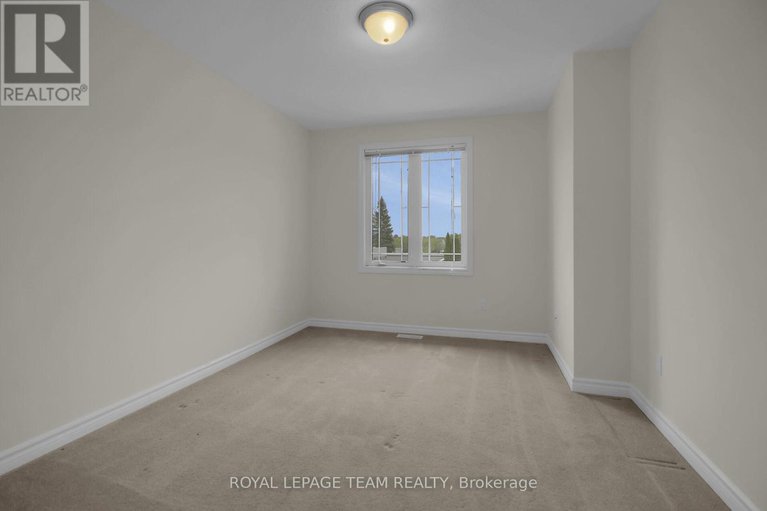 28352724/128a-centrepointe-drive/centrepointe/ottawa/ontario/K2G6B1_37
