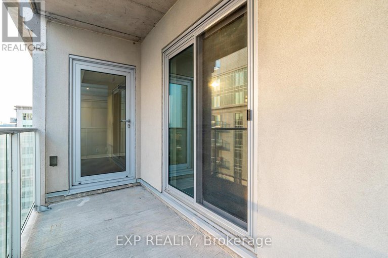 28966376/2606-242-rideau-street/sandy-hill/ottawa/ontario/K1N0B7_12
