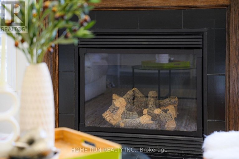 29593608/284-par-la-ville-circle/stittsville-north/ottawa/ontario/K2S0M4_33