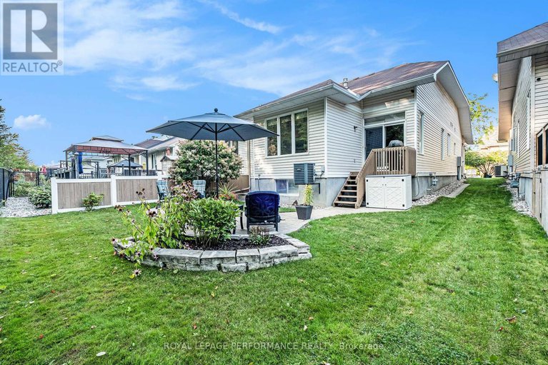 28829457/414-statewood-drive/morgans-grantsouth-march/ottawa/ontario/K2K0B7_31