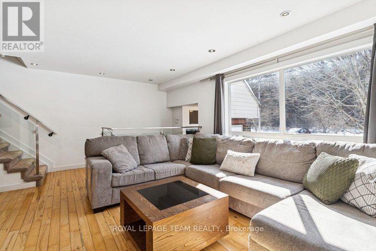 29406078/109-15b-forester-crescent/westcliffe-estates/ottawa/ontario/K2H8Y1_6