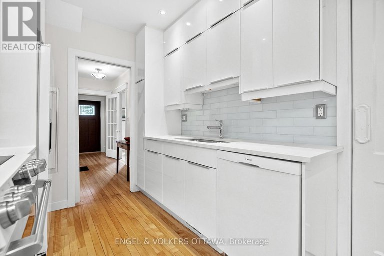 28758785/47-fentiman-avenue/old-ottawa-southrideau-gardens/ottawa/ontario/K1S0T5_21