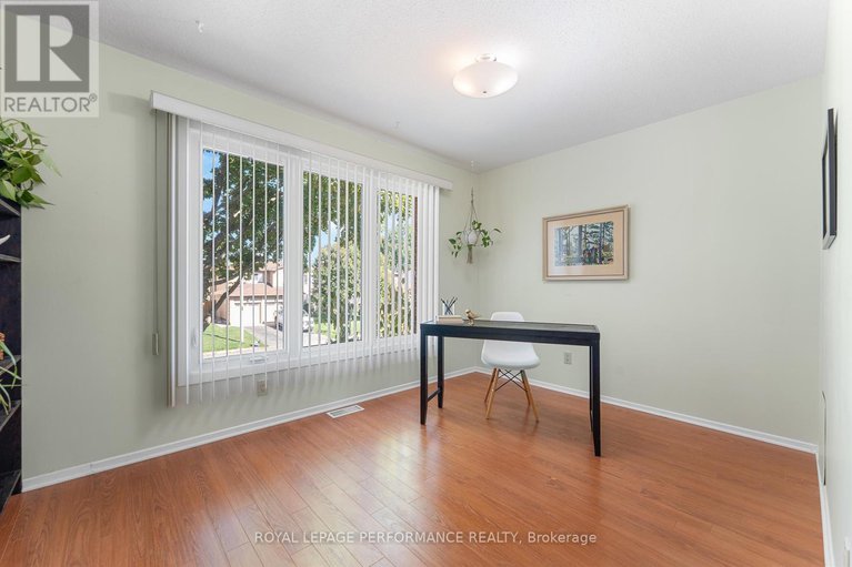 28877578/1848-thistleleaf-crescent/chapel-hill/ottawa/ontario/K1C5W7_33