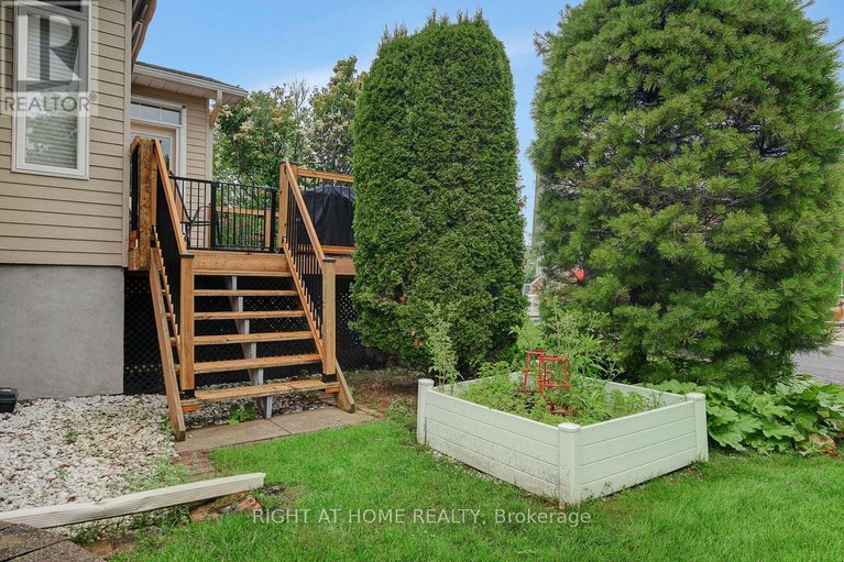 29048932/36-sable-run-drive/stittsville-central/ottawa/ontario/K2S1W8_34