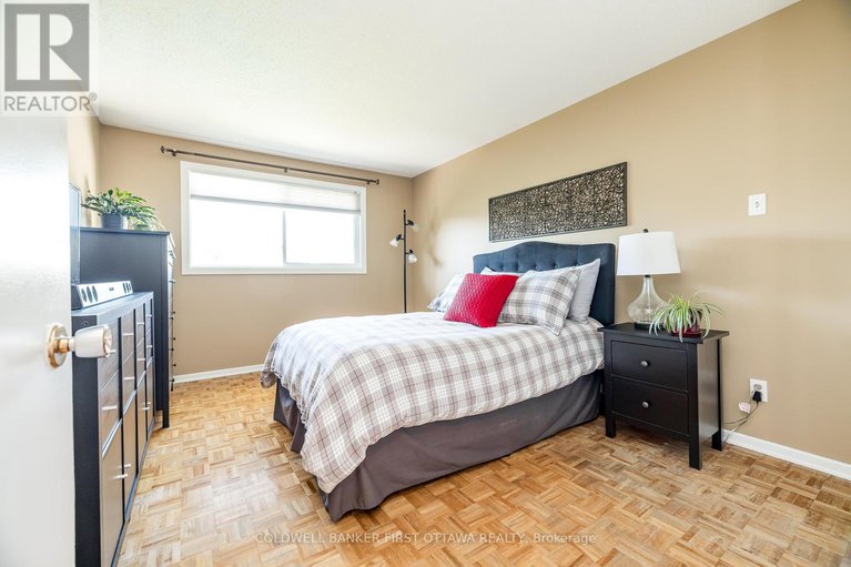 28741846/48-downsview-crescent/tanglewood/ottawa/ontario/K2G0A5_23