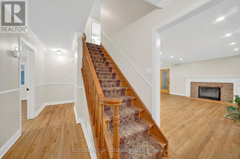 29185159/661-blair-road/rothwell-heights/ottawa/ontario/K1J7M4_9