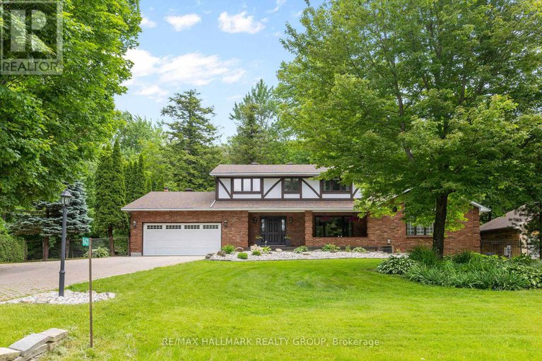 28509464/6431-clingin-lane/manotick-south-to-roger-stevens/ottawa/ontario/K4M1B3_1
