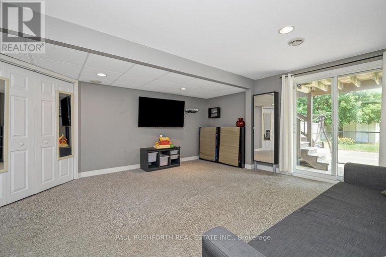 28771946/91-banchory-crescent-s/morgans-grantsouth-march/ottawa/ontario/K2K2V2_26
