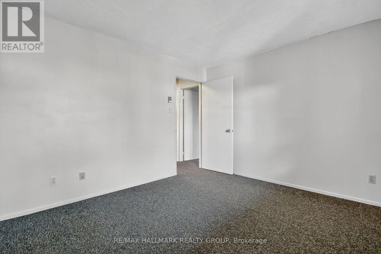 29004659/306-270-brittany-drive/viscount-alexander-park/ottawa/ontario/K1K4M3_21