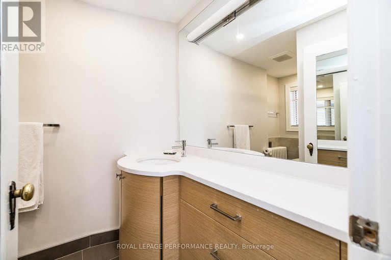 29392200/241-fourth-avenue/glebe/ottawa/ontario/K1S2L9_38