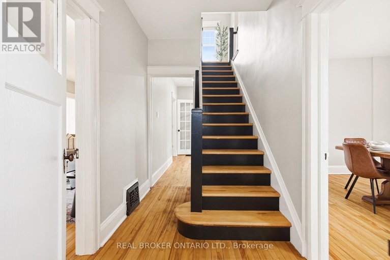 29601984/496-hartleigh-avenue/woodroffe/ottawa/ontario/K2B5J6_20