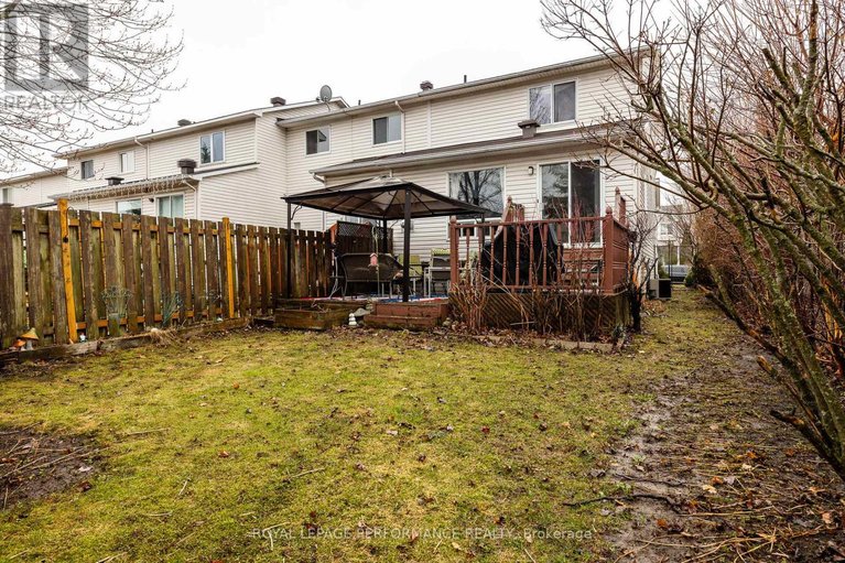 29622959/1893-hennessy-crescent/fallingbrookgardenway-south/ottawa/ontario/K4A3X8_26