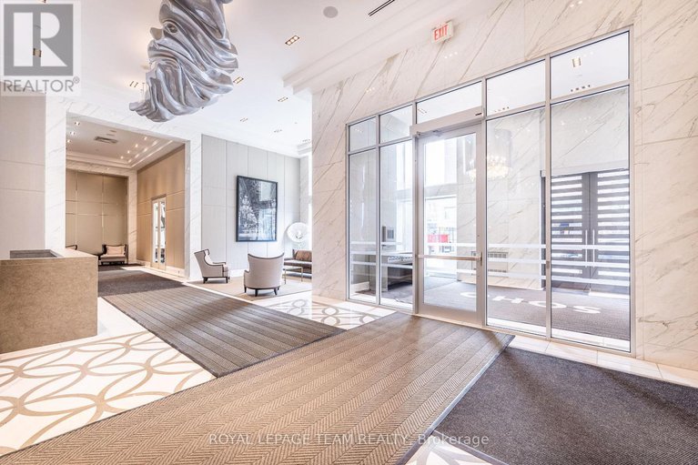 29177134/1110-111-champagne-avenue-s/west-centre-town/ottawa/ontario/K1S5V3_2