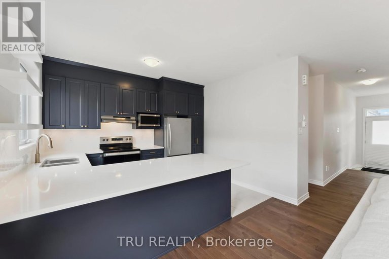 28426936/639-chillerton-drive/half-moon-bay/ottawa/ontario/K2J6X8_14