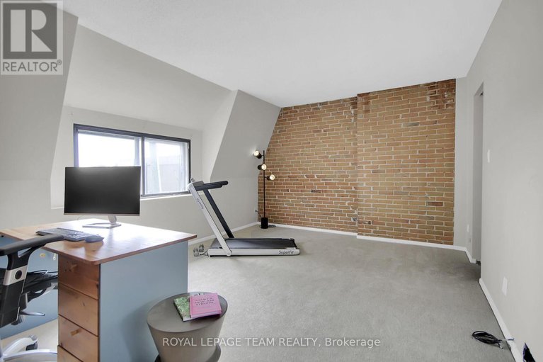 28807289/57-argyle-avenue/ottawa-centregolden-triangle/ottawa/ontario/K2P1B3_27
