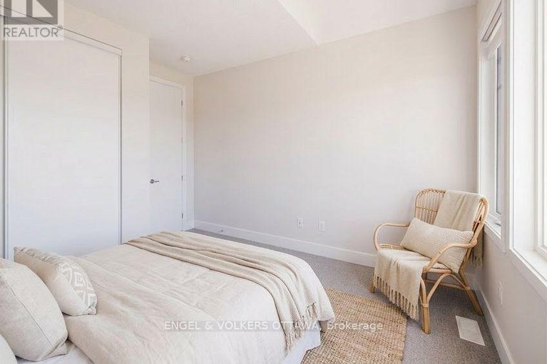 29671644/660-terrier-circle-s/goulbourn-twp-from-franktown-rdsouth-to-rideau/ottawa/ontario/K0A2Z0_10