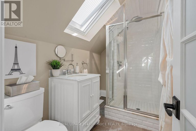 28939839/11-marlowe-crescent/ottawa-east/ottawa/ontario/K1S1H3_23