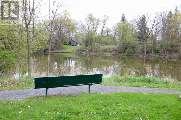28302296/1c-97-mill-street/village-of-russell/russell/ontario/K4R1B8_19
