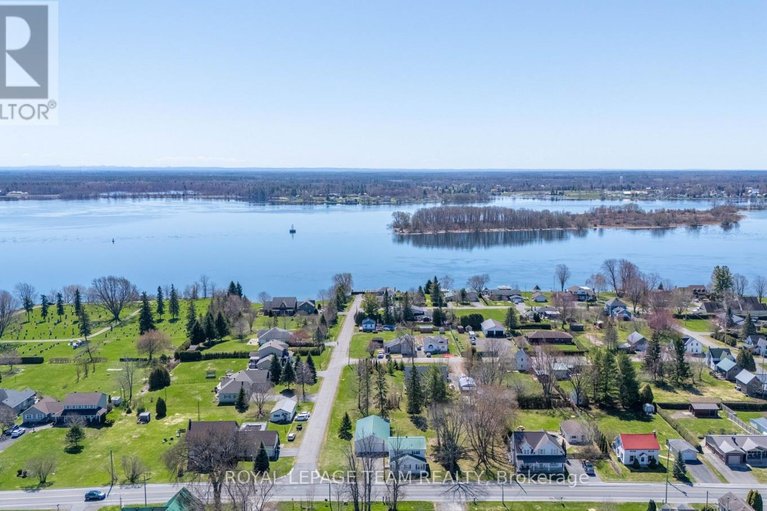 29672745/12106-lakeshore-drive/south-dundas-williamsburgh-twp/south-dundas/ontario/K0C1X0_42