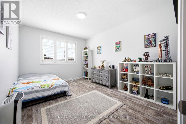 29515516/252-rue-des-soldats-riendeau-street/half-moon-bay/ottawa/ontario/K2J5Z4_30