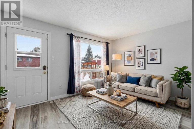 29578155/228-millroad-way/chatelaine-village/ottawa/ontario/K1E2C9_12