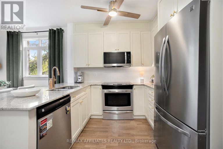 28981203/52-bergeron-private/chapel-hill/ottawa/ontario/K1C0C2_7