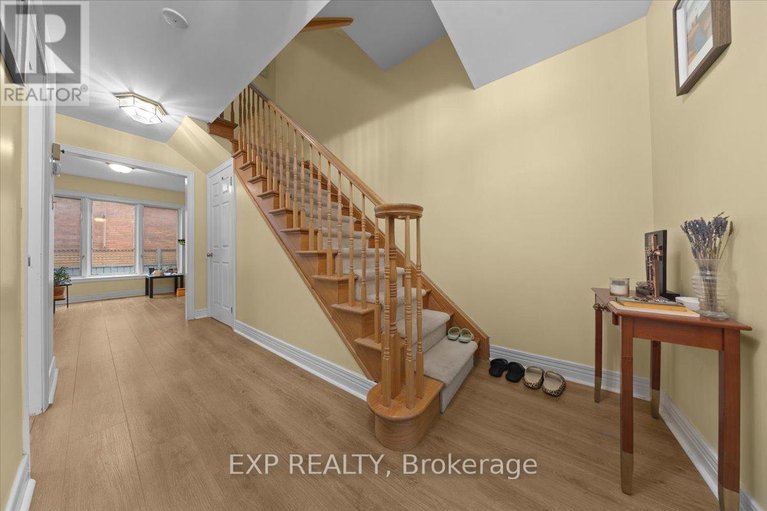 29624617/40-lewis-street/ottawa-centregolden-triangle/ottawa/ontario/K2P0S3_8