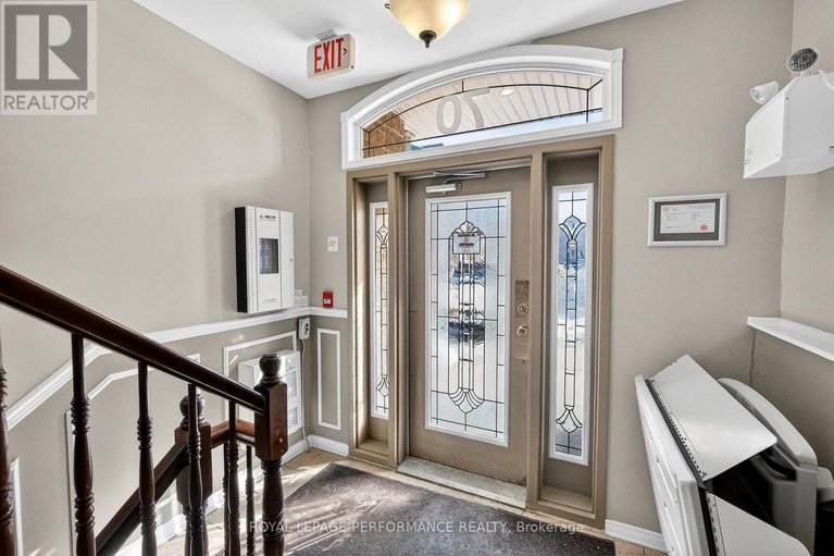 29415580/2-70-briargate-private/springridgeeast-village/ottawa/ontario/K4A0C3_3