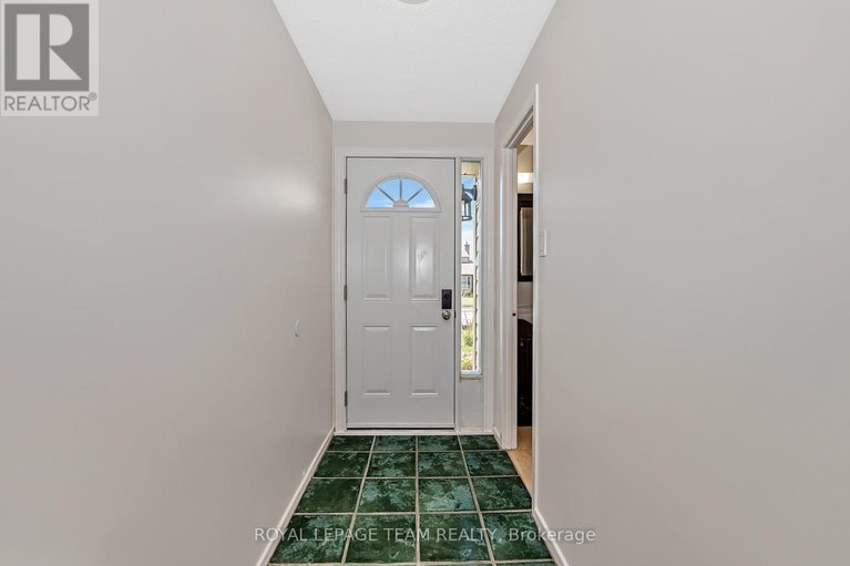 29075455/10-31-malvern-drive/pheasant-run/ottawa/ontario/K2J1M8_7