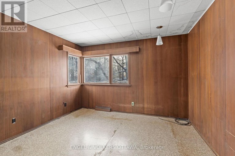 29184532/2626-elmhurst-street/queensway-terrace-north/ottawa/ontario/K2B7N6_30