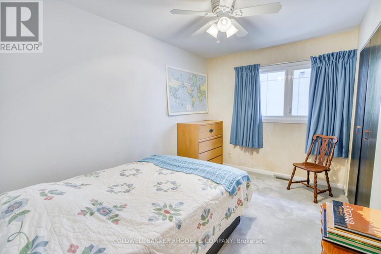 29378691/118-robinson-avenue/sandy-hill/ottawa/ontario/K1N8P1_15