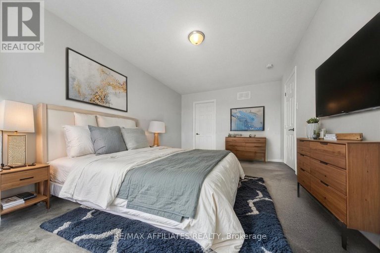 28735067/388-aphelion-crescent/half-moon-bay/ottawa/ontario/K2J6N5_11